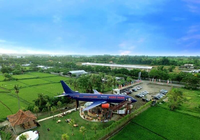 Bali: 2D1N Private East Island Tour + overnight in hotel - Taman Ujung Water Palace: Architectural Elegance