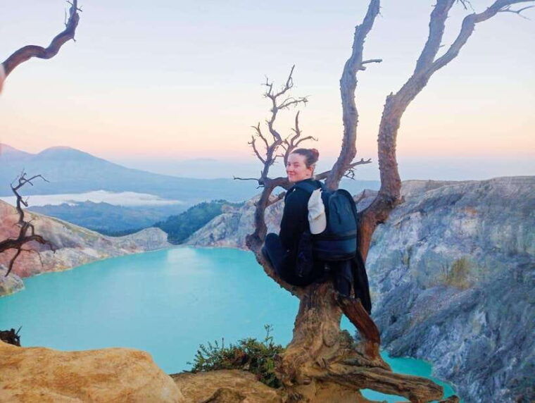 bali-3d-ijen-sunrise-mount-bromo-madakaripura-surabaya
