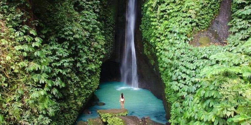 bali-amazing-secret-waterfall-at-north-bali