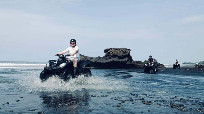 bali-atv-quad-bike-on-the-beach-rice-field-village-tour