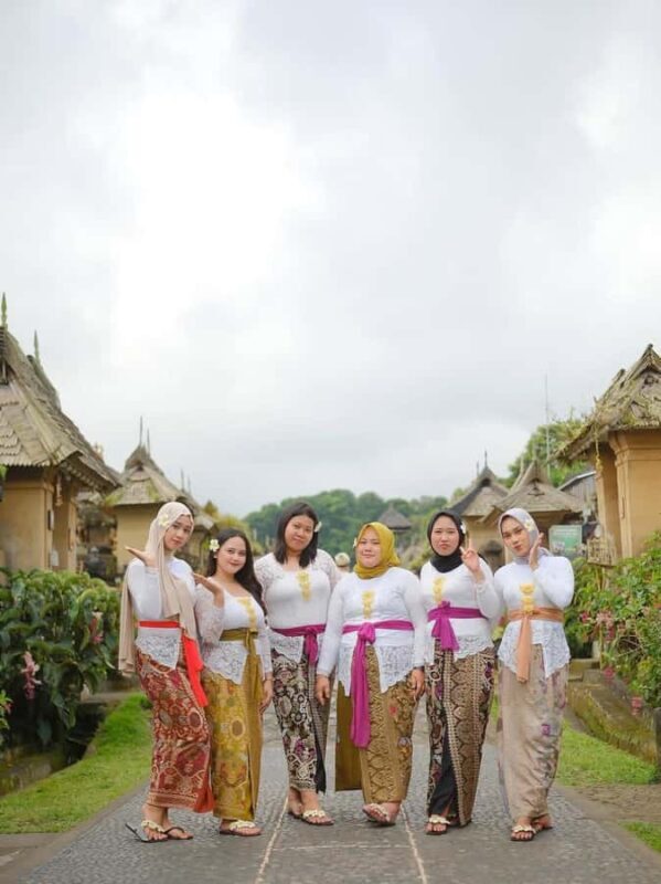Bali: Balinese Costume and Photo Shoot in Penglipuran - Key Points