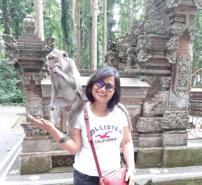 bali-barong-dance-monkey-forest-taman-ayun-tanah-lot