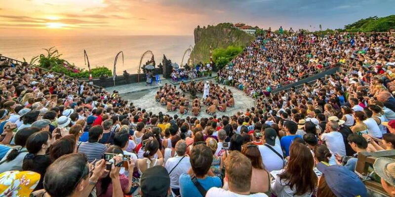 bali-beaches-uluwatu-temple-sunset-fire-kecak-dance-show
