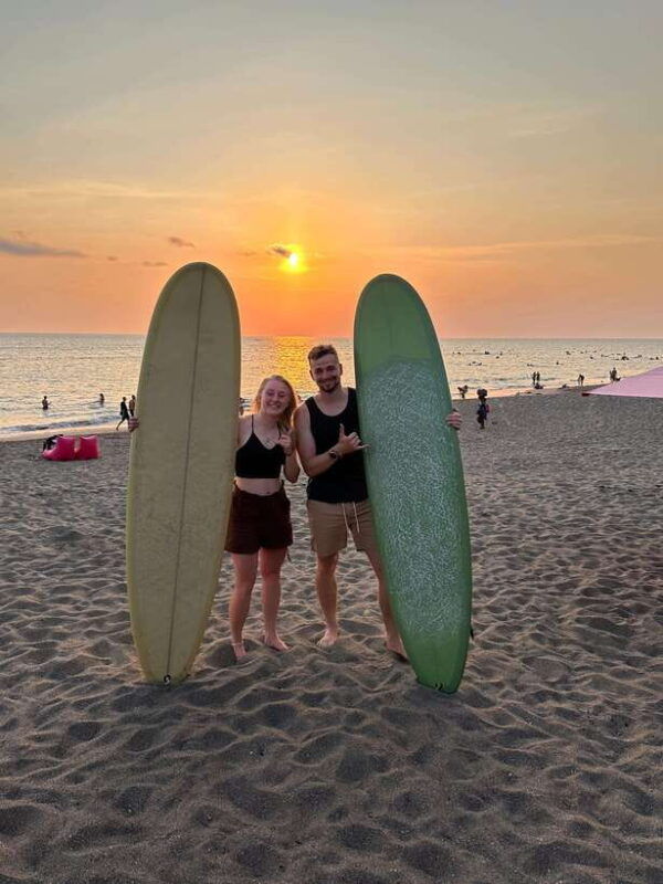 bali-beginner-and-intermediate-surfing-lesson-in-canggu