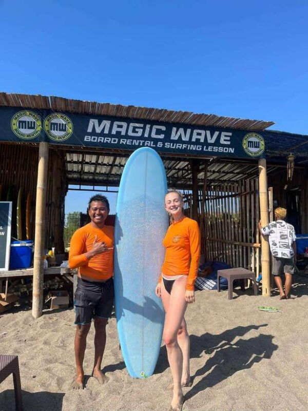 bali-beginner-and-intermediate-surfing-lesson-in-canggu