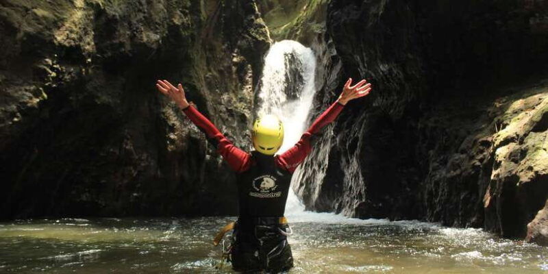 bali-canyoning-golden-twin-canyon