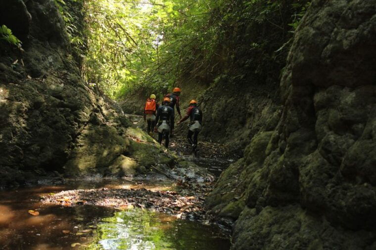 bali-canyoning-golden-twin-canyon