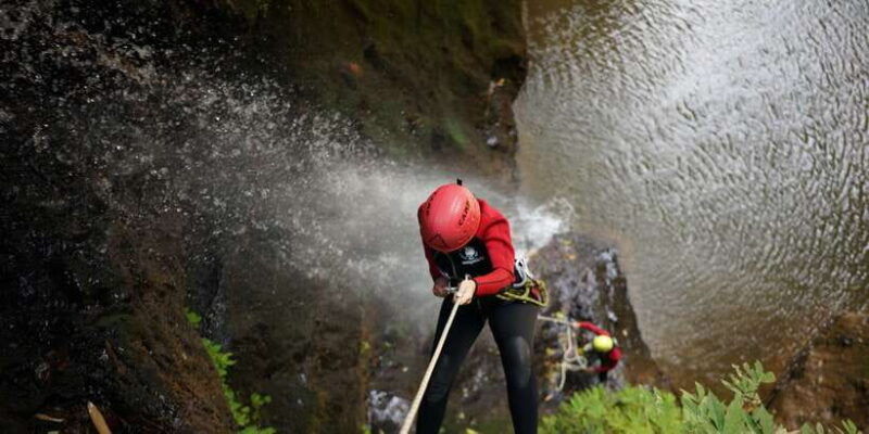 bali-canyoning-springs-canyon