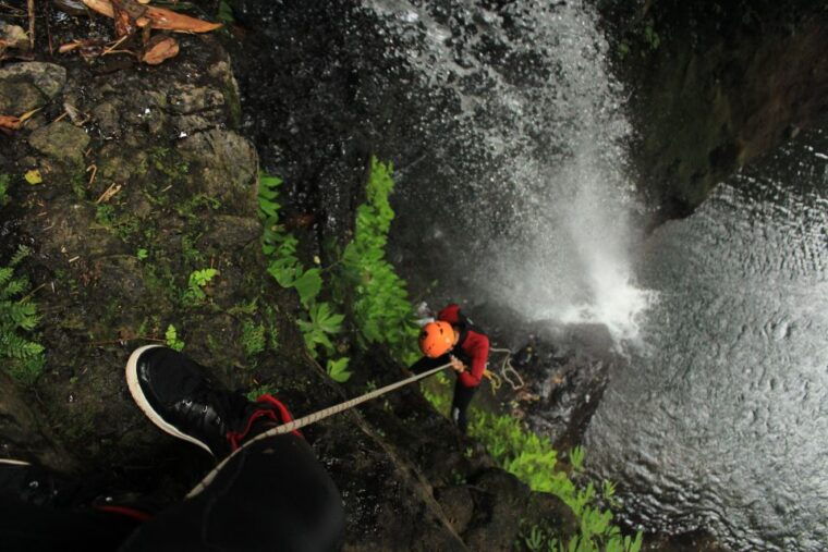 bali-canyoning-springs-canyon
