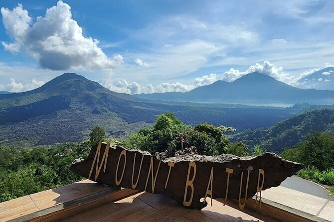 Bali Classic Volkswagen Safari and Kintamani Volcano Private Tour - The Journey Begins: From the Classic VW to Bali’s Sacred Temples