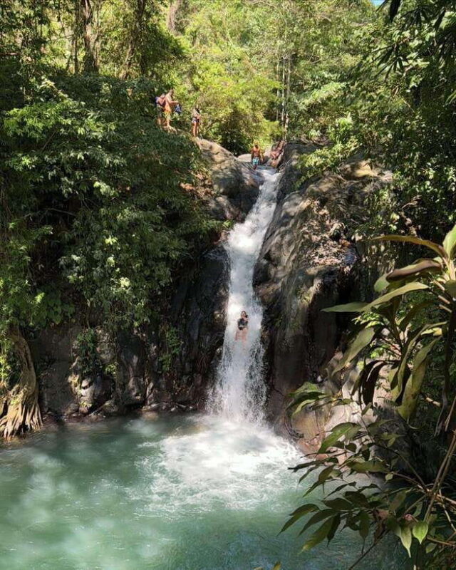 bali-cliff-jumping-gitgit-waterfalls-rice-terrace-tour