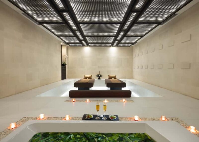 Bali: Couple's Massage, Body Scrub, Jacuzzi, Pool & Gym. - An Introduction to the Experience