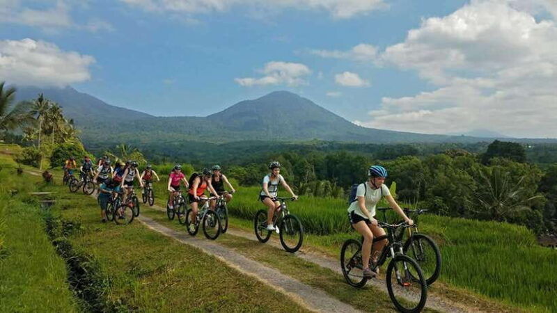 bali-cycling-tour-with-lunch-and-hotel-transfer