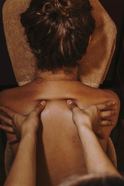 bali-deep-tissue-massage-at-your-accommodation