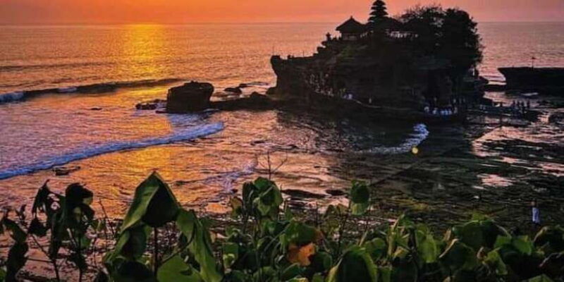bali-discovery-unesco-site-taman-ayun-tanah-lot-temple