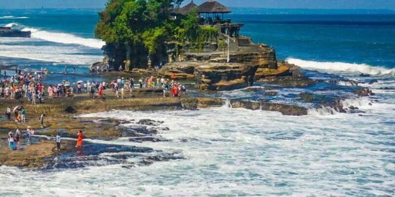 bali-discovery-unesco-site-taman-ayun-tanah-lot-temple