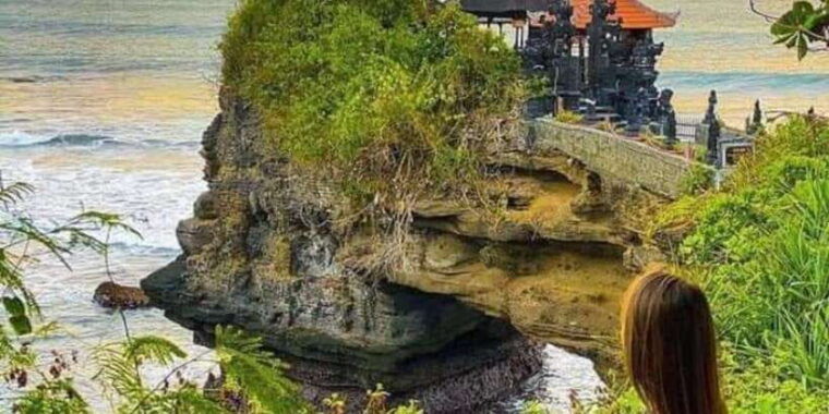 bali-discovery-unesco-site-taman-ayun-tanah-lot-temple