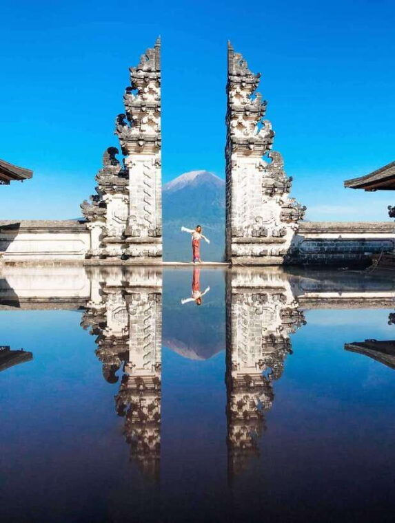 bali-gate-of-heaven-and-water-palace-tirta-gangga-package