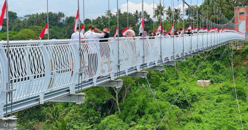 bali-glass-bridge-admission-ticket