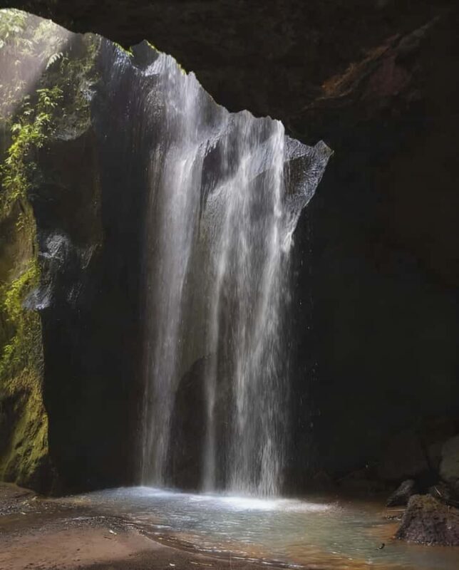 Bali: Goa Rang Reng, Suwat, and Tukad Cepung Waterfall Tour - Exploring Bali’s Waterfalls: What to Expect