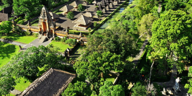 bali-green-and-heritage-west-trip-private-tour-luxury-car