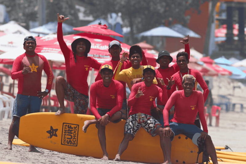 bali-group-surf-lesson-for-beginners-non-swimmer-friendly