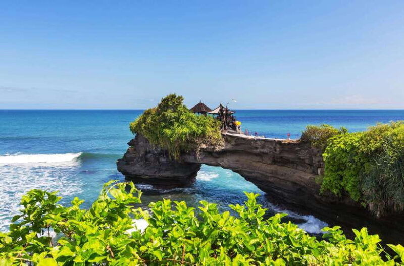 bali-half-day-afternoon-tour-to-tanah-lot-sunset-temple