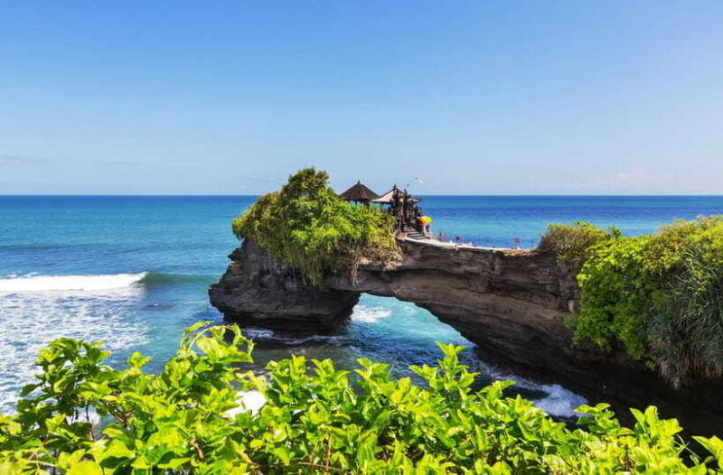 bali-half-day-afternoon-tour-to-tanah-lot-sunset-temple