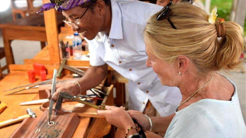 bali-hands-on-silver-jewelry-making-class-in-ubud