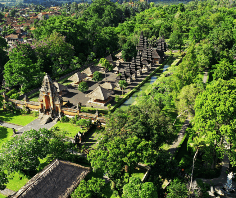 bali-heritage-taman-ayun-monkeys-tanah-lot-sunset