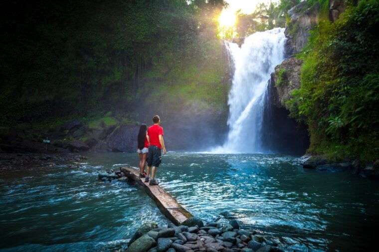 bali-hidden-canyon-waterfall-temples-small-group-tour