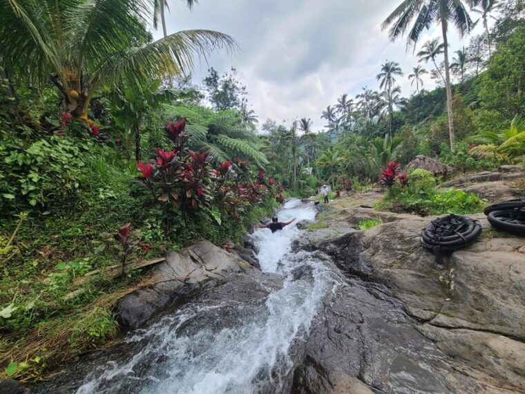 bali-hidden-trekking-waterslide-sekumpul-fiji-waterfall