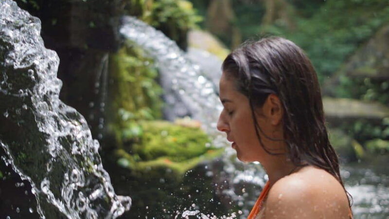bali-holy-water-purification-and-palm-reading