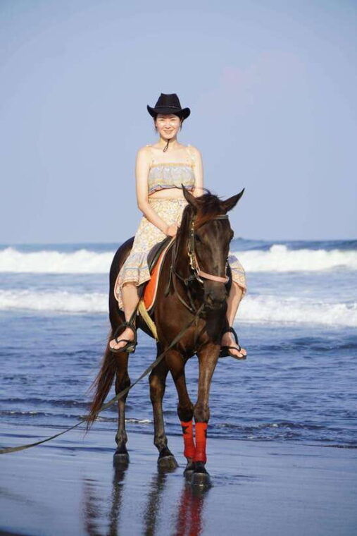 bali-horse-riding-on-the-beach-guide-tour