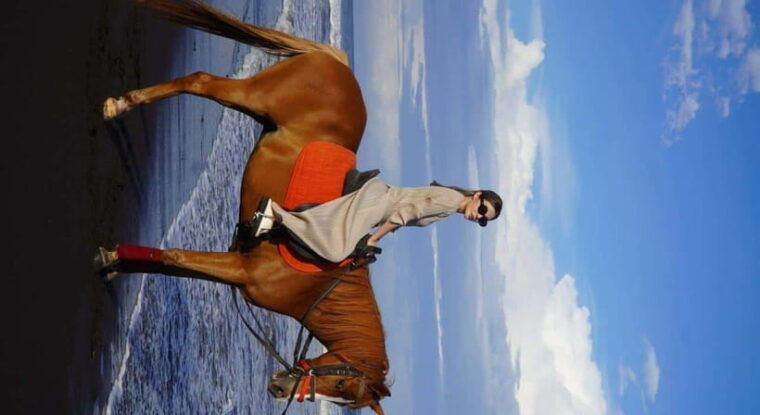 bali-horse-riding-trot-and-canter-on-the-beach-experience