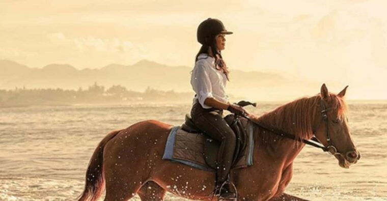 bali-horse-riding-waterfall-rice-terrace-lunch