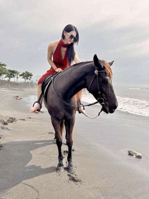 Bali: Horseback Tour Through Saba Beach and Local Temples. - Why This Tour Offers Great Value