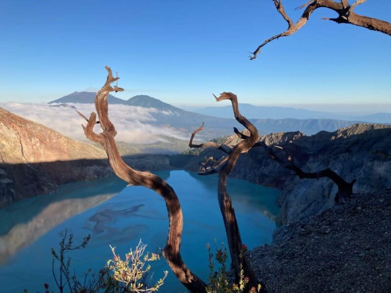 bali-ijen-crater-blue-fire-phenomenon-1-day-tour