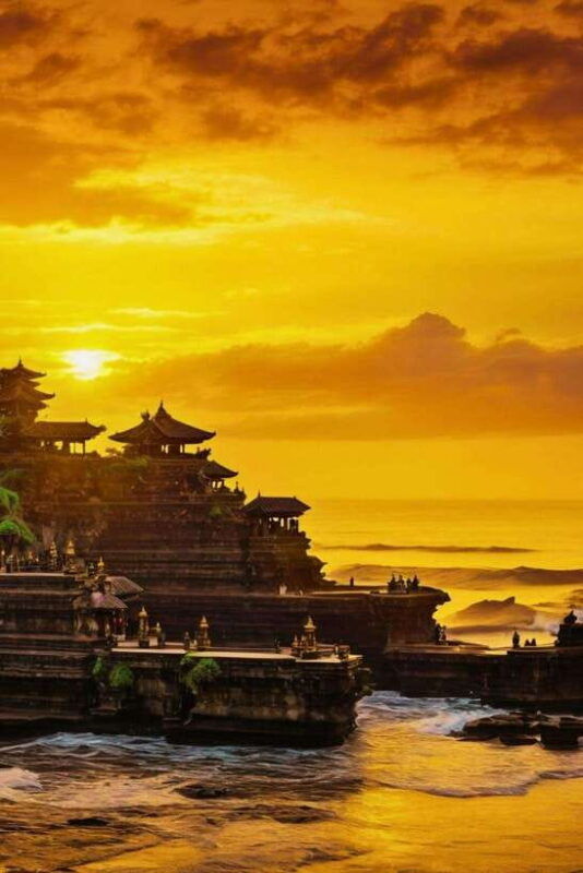 bali-jatiluwih-unesco-bratan-lake-iconic-gate-tanah-lot