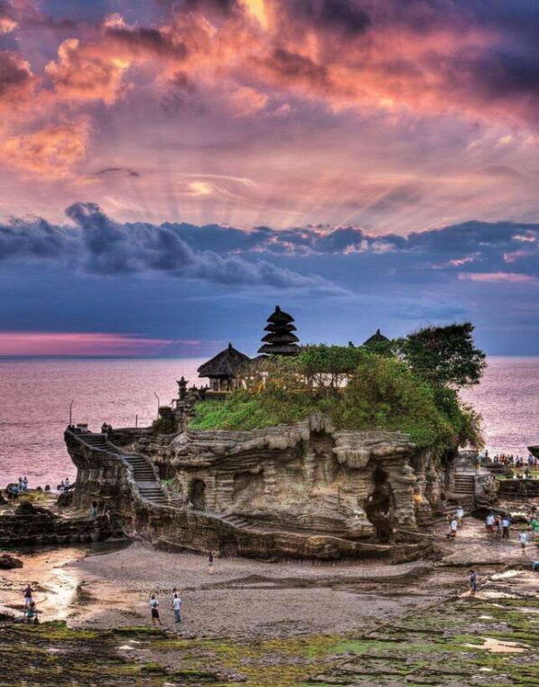 bali-jatiluwih-unesco-bratan-lake-iconic-gate-tanah-lot