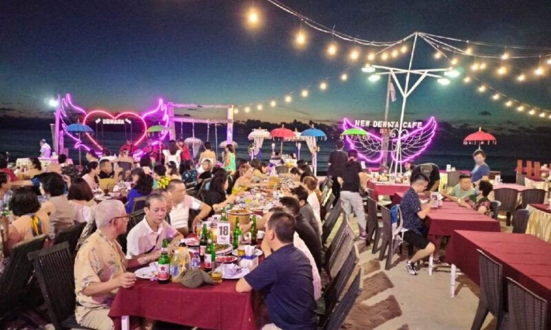 bali-jimbaran-new-dewata-cafe-seafood-meal-with-drinks