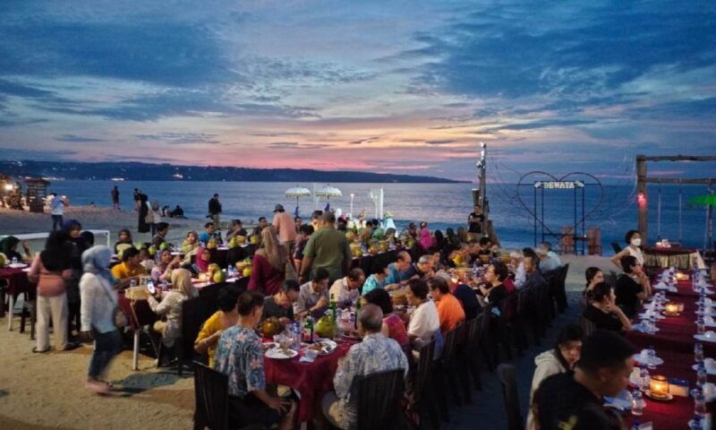 bali-jimbaran-new-dewata-cafe-seafood-meal-with-drinks