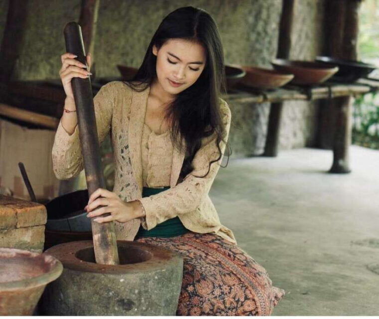 bali-jungle-swing-rice-terrace-water-temple-waterfall