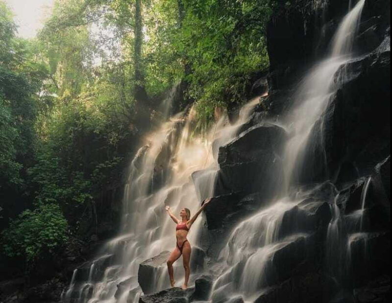 bali-kanto-lampo-and-tibumana-waterfalls-with-water-temple