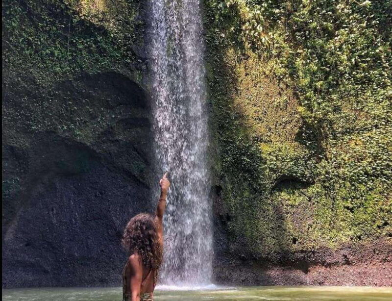 bali-kanto-lampo-and-tibumana-waterfalls-with-water-temple