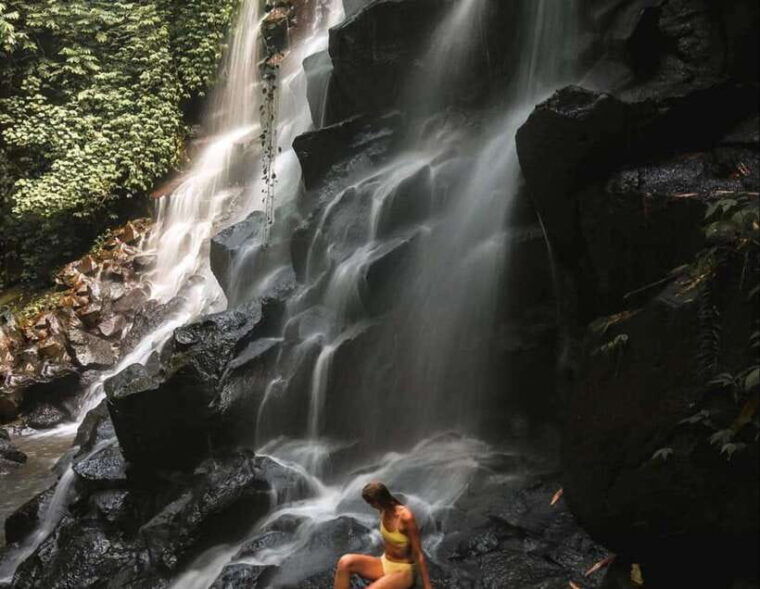 bali-kanto-lampo-and-tibumana-waterfalls-with-water-temple