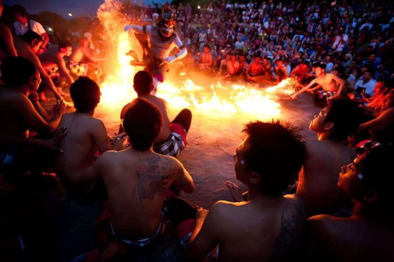bali-kecak-fire-dance-entry-ticket-and-uluwatu-temple