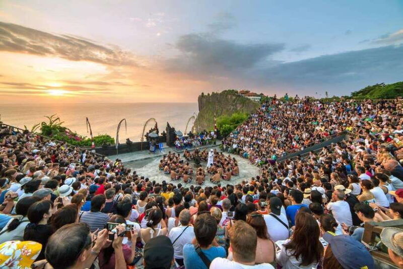 bali-kecak-fire-dance-entry-ticket-and-uluwatu-temple