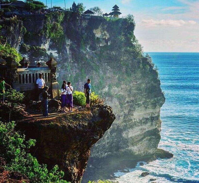 bali-kecak-fire-dance-show-uluwatu-temple-entry-ticket
