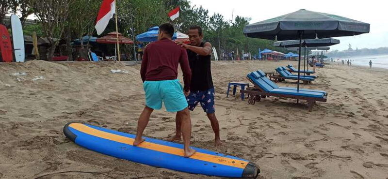 bali-kuta-beach-2hours-surfing-lesson-with-instructor